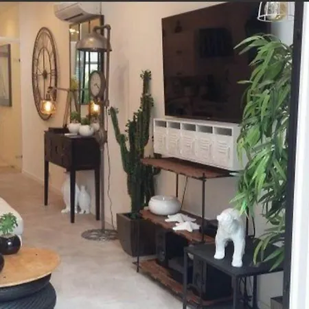 Magnifique En Rdc Cour Sans Vis A Vis 5mn Apartment *
